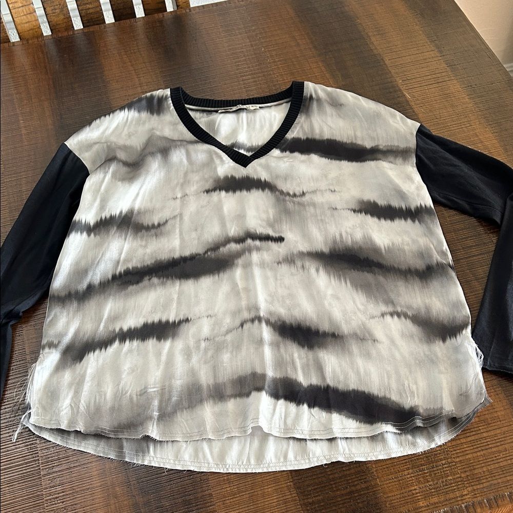 GO BY GO SILK Black and Gray Tie-Dye Long Sleeve Top